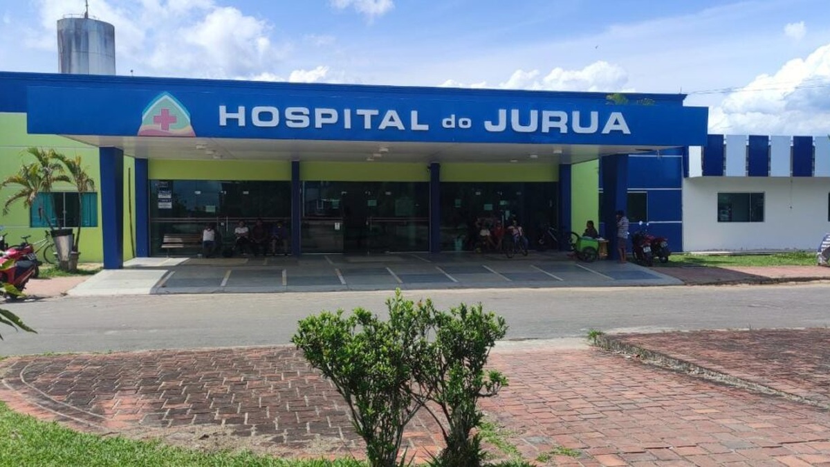 Fachada do Hospital Regional do Juruá, em Cruzeiro do Sul.