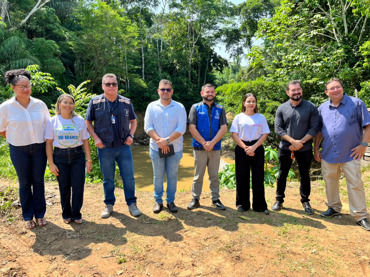 Representantes municipais em reunião para organizar ação na Regional São Francisco