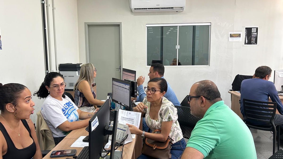 Atendimento do programa Conta no Azul do Saerb em Rio Branco.